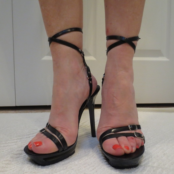 LAST CHANCE  Strappy Buckled Double Ankle Wrap Sandal Heels - Picture 1 of 4